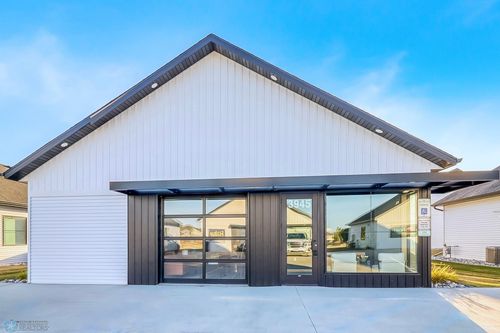 3945 4th St E, West Fargo, ND, 58078-2865 | Card Image