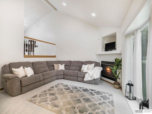 1704 Southview Drive, Papillion, NE, 68046 | Card Image