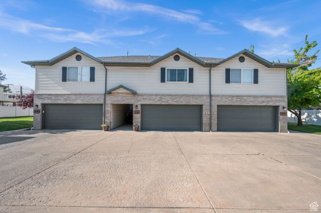 916 E Grape Ivy Way, Condo with 3 bedrooms, 3 bathrooms and 2 parking in Millcreek UT | Image 20