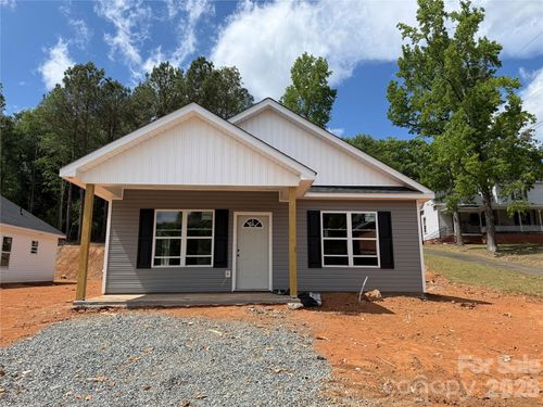 509 N Washington St, Wadesboro, NC, 28170-1818 | Card Image