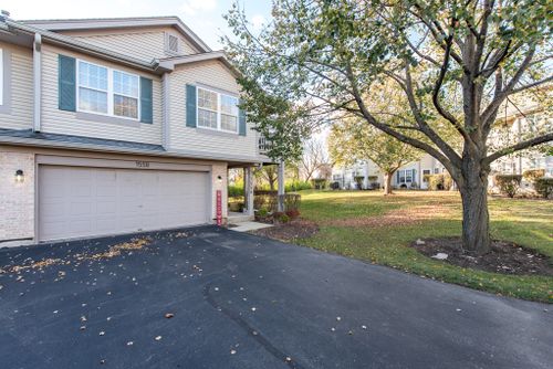 10-f-1558 Auburn Lane, Gurnee, IL, 60031 | Card Image