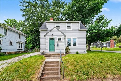 824 Gasche St, Wooster, OH, 44691-3126 | Card Image