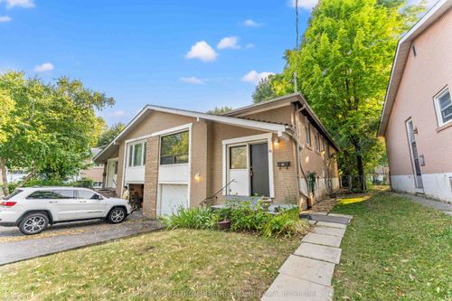 92 Elise Terr, North York, ON, M2R2X1 | Card Image
