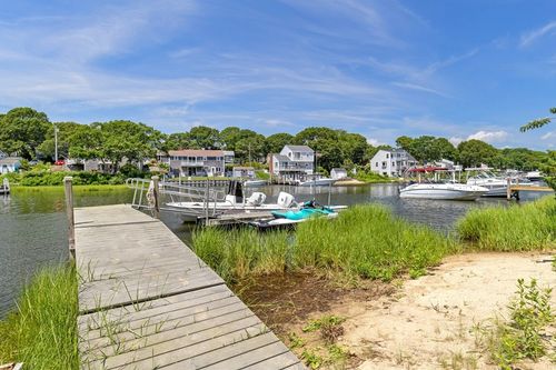 199 Edgewater Dr W, East Falmouth, MA, 02536-6690 | Card Image