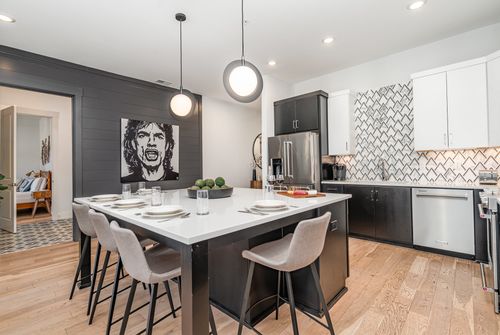 apt-104-119 Acklen Park Dr, Nashville, TN, 37203-2337 | Card Image