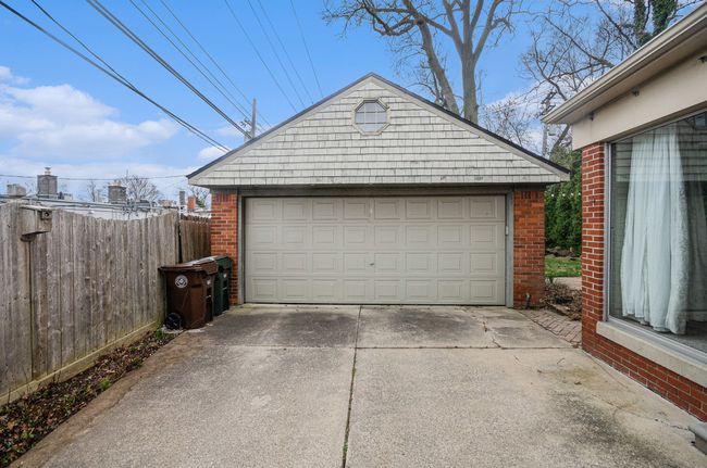 1651 Littlestone Rd, House other with 3 bedrooms, 2 bathrooms and null parking in Grosse Pointe Woods MI | Image 17