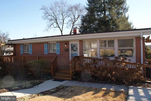 4 Rosanne Ln, ROCKVILLE, MD, 20851-1562 | Card Image