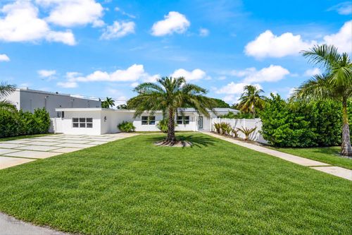 209 Ne 27th Dr, Wilton Manors, FL, 33334-1034 | Card Image