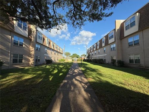 229-2724 Whitney Pl, Metairie, LA, 70002-6225 | Card Image