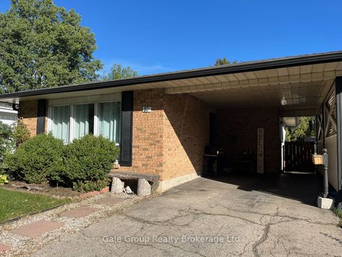 19 Greendale Cres, Kitchener, ON, N2A2R5 | Card Image