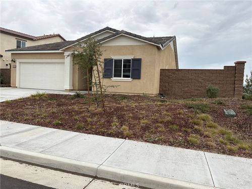 35355 Couples Ct, Beaumont, CA, 92223-6382 | Card Image