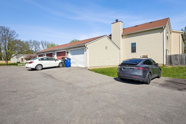 8210 Laramie Pl, Condo with 2 bedrooms, 2 bathrooms and null parking in Powell OH | Image 34