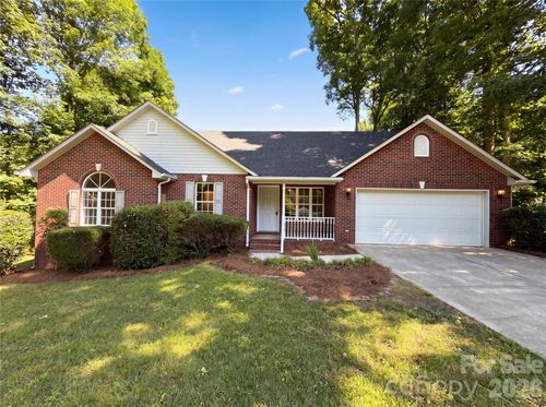 6018 Bryant Lane, Waxhaw, NC, 28173 | Card Image