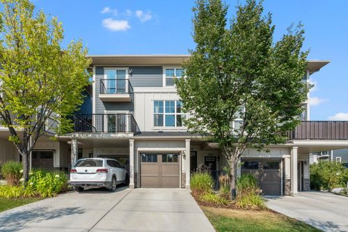 438 Nolan Hill Dr Nw, Calgary, AB, T3R0V4 | Card Image