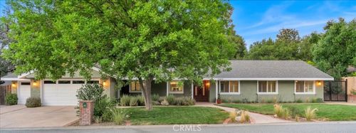 15833 Warm Springs Dr, Canyon Country, CA, 91387-4032 | Card Image