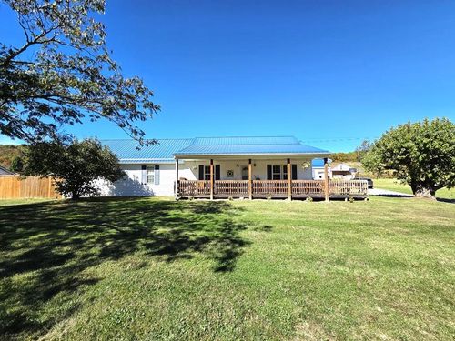 6893 Seneca Trl S, Peterstown, WV, 24963-6658 | Card Image