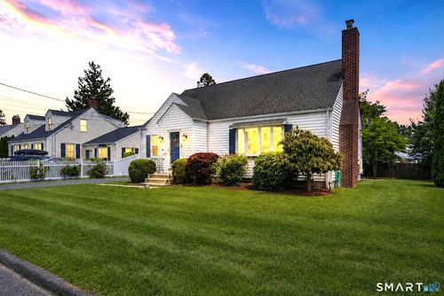 80 Regent Ter, Milford, CT, 06460-4952 | Card Image
