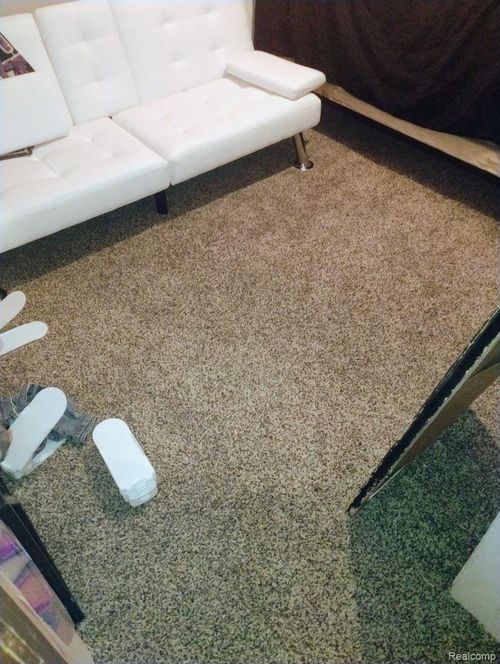 147 Charles St, River Rouge, MI, 48218-1113 | Card Image