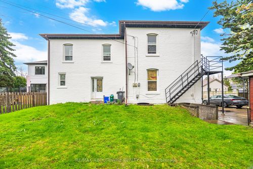 1-486 Holtby Avenue, Burlington, ON, L7R2R3 | Card Image