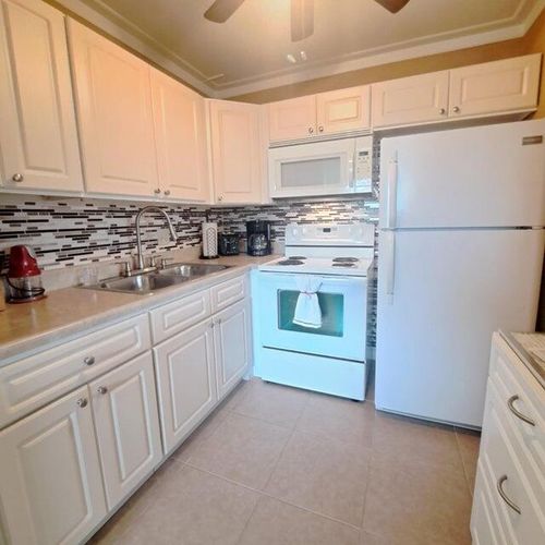 125 Norwich F, West Palm Beach, FL, 33417-7912 | Card Image