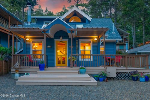 105 North Ave, Manzanita, OR, 97130-9152 | Card Image