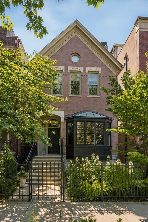 2542 N Wayne Ave, Chicago, IL, 60614-2127 | Card Image