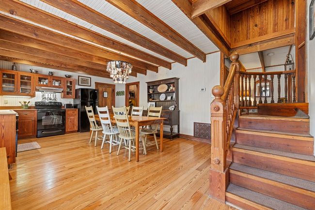 202 S Bowie St, Home with 5 bedrooms, 6 bathrooms and 1 parking in Fredericksburg TX | Image 11