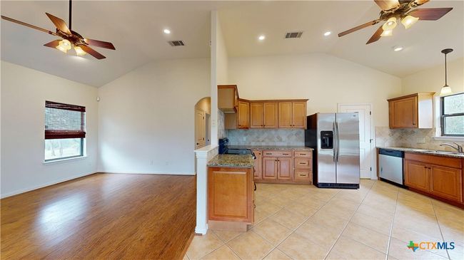 Kitchen | Image 6