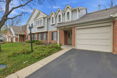 apt-c2-1606 Pennsbury Ct, Wheeling, IL, 60090-7137 | Card Image