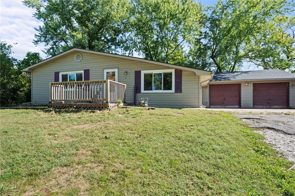 Owen St, Excelsior Springs, MO 64024