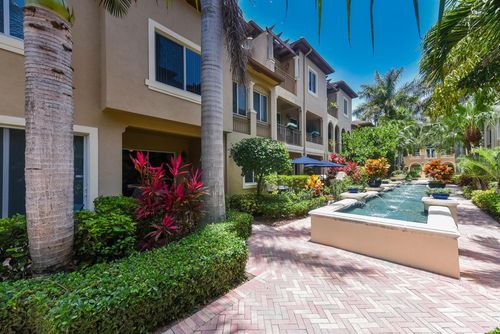3033 Waterside Cir, Boynton Beach, FL, 33435-6401 | Card Image