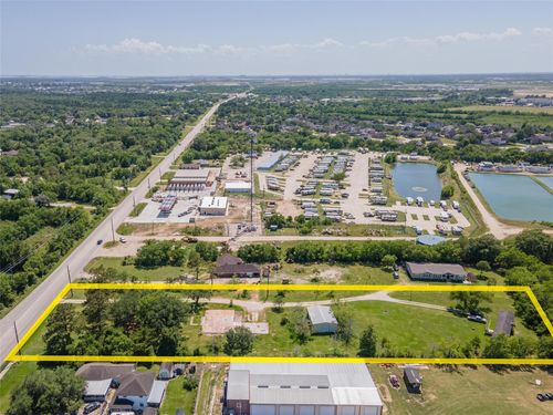 5707 S Fm 565 Rd, Baytown, TX, 77523-8452 | Card Image