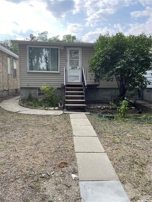 2234 Winnipeg St, Regina, SK, S4P1H1 | Card Image