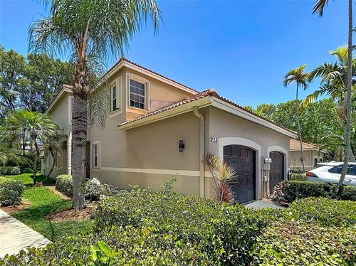 952 Sevilla Cir, Weston, FL, 33326-4524 | Card Image