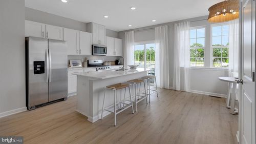 18 Forest Park Dr, WARETOWN, NJ, 08758-1202 | Card Image