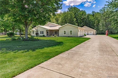6064 Condren Rd, Newfane, NY, 14108-9606 | Card Image