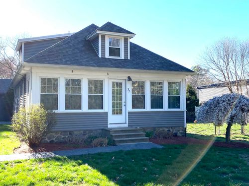 37 Lawrence Rd, Salem, NH, 03079-3239 | Card Image