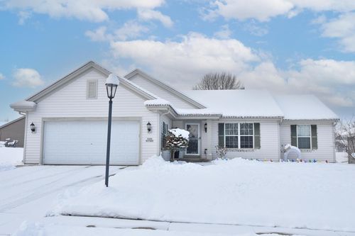 W205N17365 Spring Ridge Drive, Jackson, WI, 53037 | Card Image