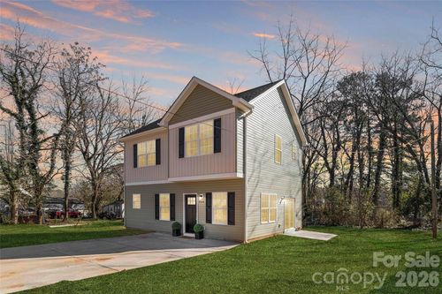 6717 Brushwood Dr, Charlotte, NC, 28262-3103 | Card Image