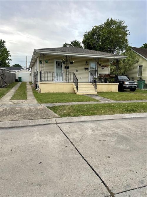 3728 Derbigny St, Metairie, LA, 70001-5058 | Card Image