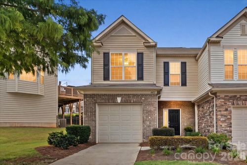 6437 Silver Star Ln, Charlotte, NC, 28210-4678 | Card Image