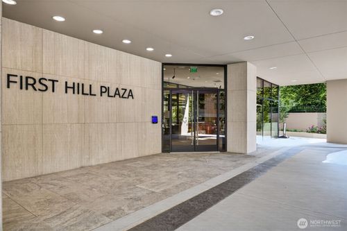 11c-1301 Spring St, Seattle, WA, 98104-1351 | Card Image