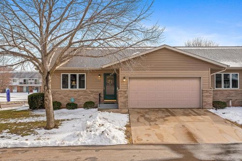 3316 Rosehill Pl, La Crosse, WI, 54601-8372 | Card Image