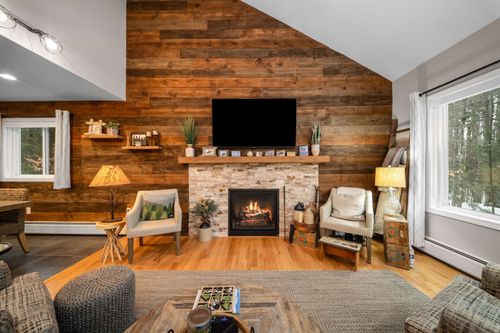 4-13 Walter Way, Conway, NH, 03860 | Card Image
