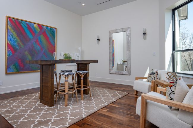 Bar Room | Image 9