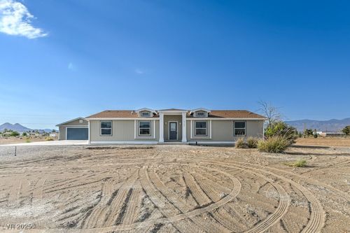 3140 W Dyer Rd, Pahrump, NV, 89048-1010 | Card Image