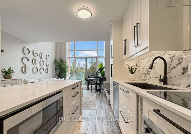 210 - 200 Manitoba St, Condo with 2 bedrooms, 2 bathrooms and null parking in Etobicoke ON | Image 6