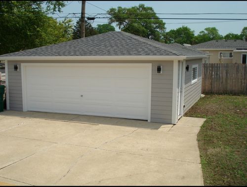 8003 Menard Ave, Burbank, IL, 60459-1968 | Card Image