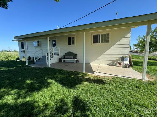 2251 E 1775 S, Gooding, ID, 83330-6157 | Card Image