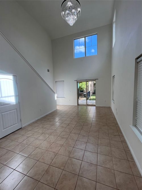 apt-1404-516 E Slaughter Ln, Austin, TX, 78744-0046 | Card Image